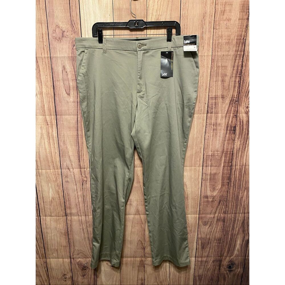 Lee Women's NWT 18W Straight Leg Pants